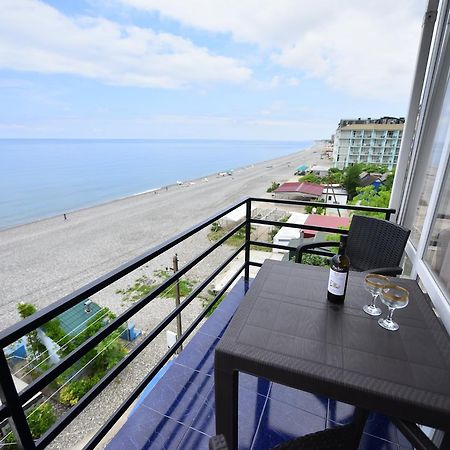 Hotel Lazuri In Kvariati Eksteriør bilde