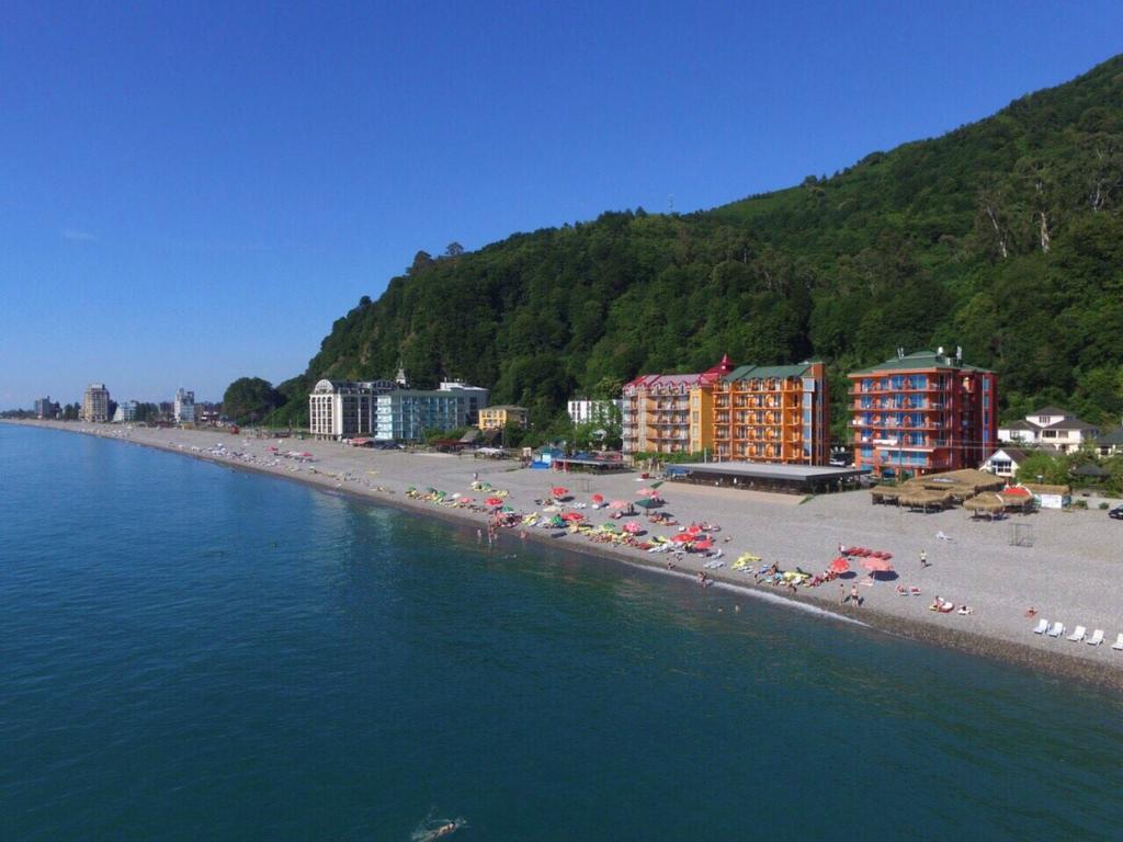 Hotel Lazuri In Kvariati Eksteriør bilde